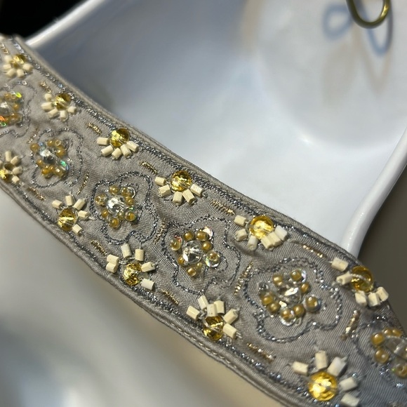 Elegant Cream and Gray Women's Top - Picture 5 of 16